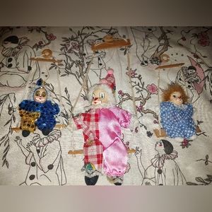 3 swinging clowns sitting doll figure cute small